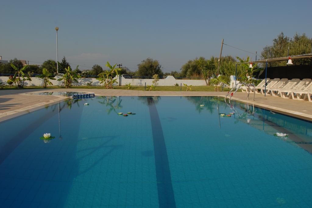 Eleni'S Apartments Афанду Екстер'єр фото
