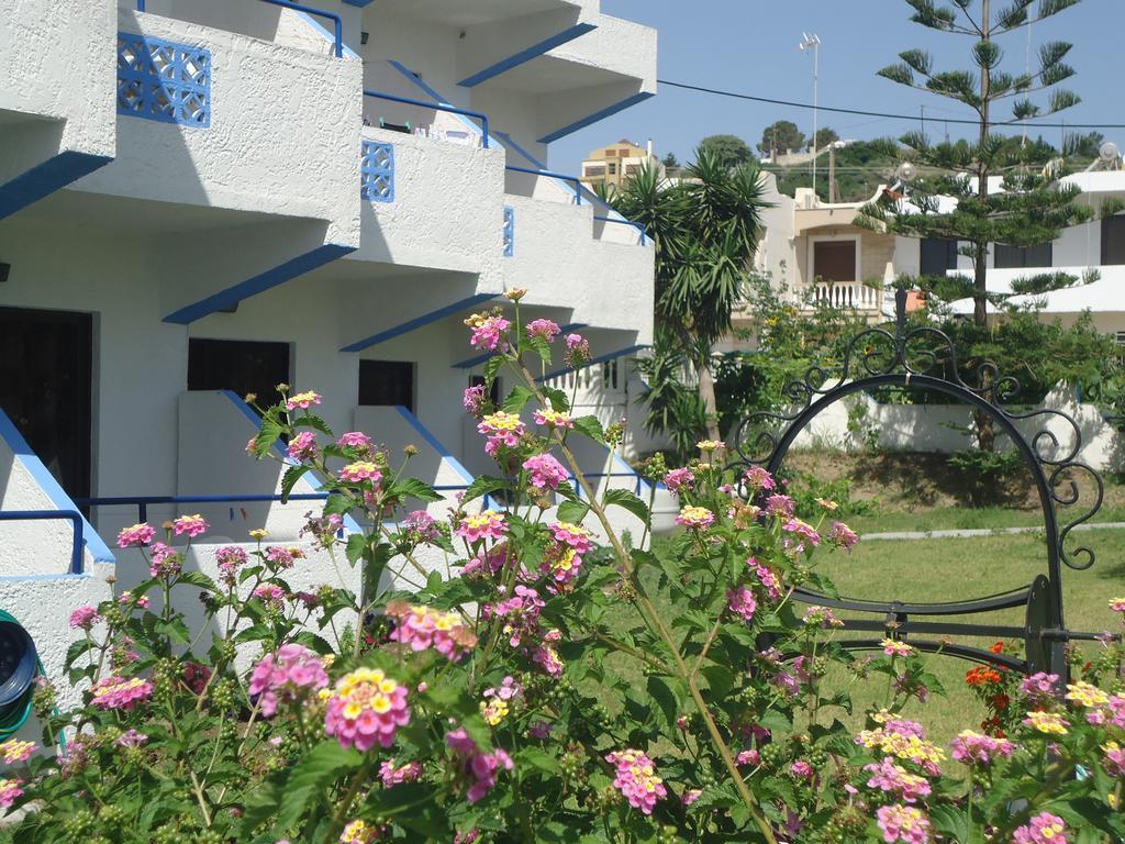 Eleni'S Apartments Афанду Екстер'єр фото